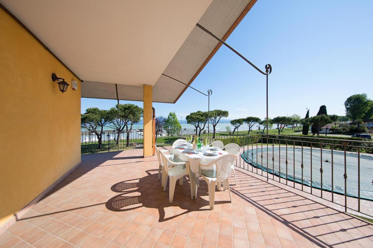 I Mosaici Apartments By Wonderful Italy Sirmione Zewnętrze zdjęcie