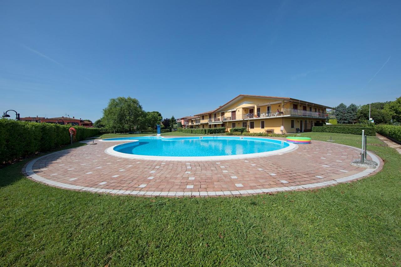 I Mosaici Apartments By Wonderful Italy Sirmione Zewnętrze zdjęcie
